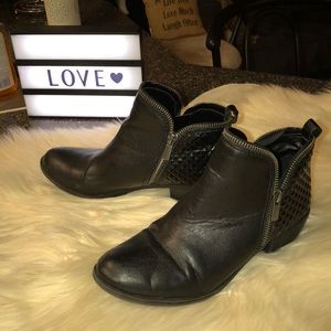 Black Ankle Booties!
